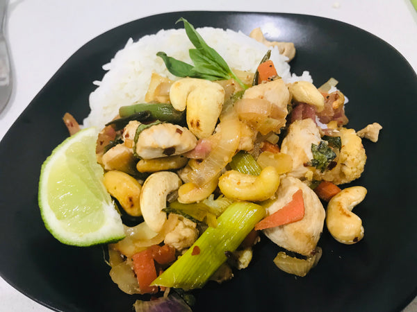 Chinese Chicken Stir Fry with Cashews on Rice  - GF-frozen